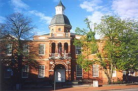 [photo, Anne Arundel County Courthouse, Church Circle, Annapolis, Maryland]