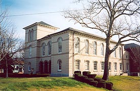 [photo, Dorchester County Courthouse, 206 High St., Cambridge, Maryland]