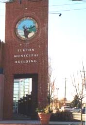 [photo, Municipal Building, 100 Railroad Ave., Elkton, Maryland]